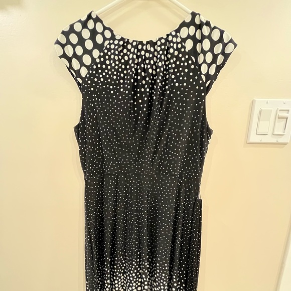 Polka dot Dress - Picture 3 of 6